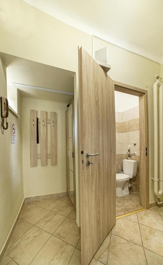 Koroesi Apartman Pécs Zewnętrze zdjęcie