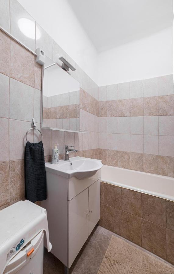 Koroesi Apartman Pécs Zewnętrze zdjęcie